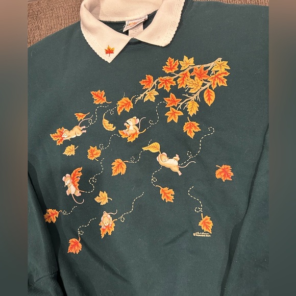 Vintage Collared Fall Sweatshirt - Picture 2 of 8